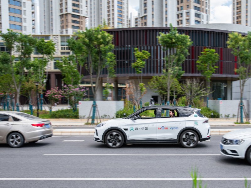 Bloomberg: Tiongkok menghentikan sementara izin AV setelah gangguan Baidu