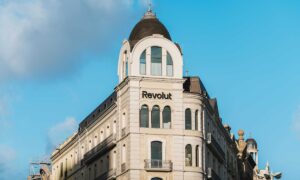 Revolut merencanakan toko fisik di Barcelona