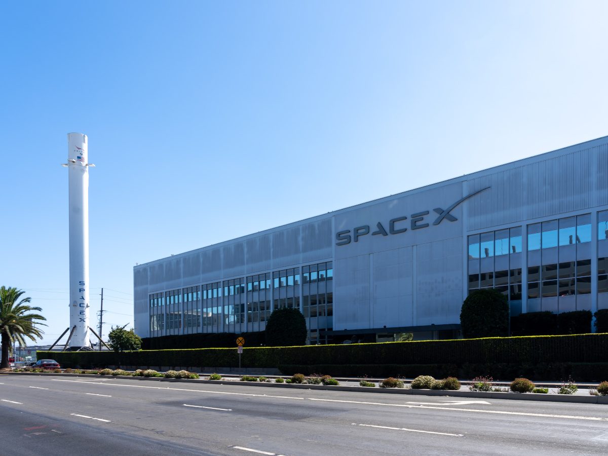 The front of a large SpaceX facility in Hawthorne, California, US.