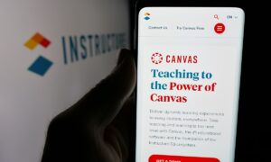 Induk Canvas menyelesaikan dengan kelompok peretas yang mencuri data pengguna
