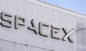 SpaceX mengajukan secara publik untuk IPO terbesar dalam sejarah