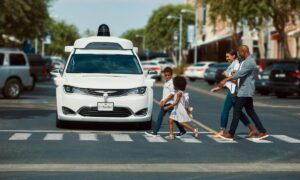 3.900 robotaxis Waymo ditarik kembali setelah masalah perangkat lunak baru
