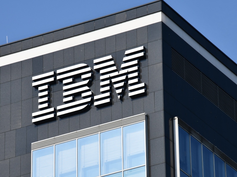 IBM dan OpenAI bekerja sama untuk meningkatkan adopsi AI dan meningkatkan keamanan