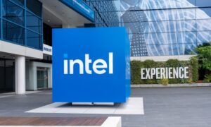 Intel mengumpulkan $20 miliar dalam penjualan saham pertama sejak 1971