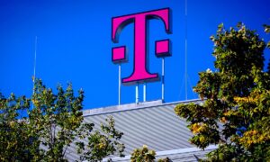 Empat perusahaan telekomunikasi Eropa mempertimbangkan tawaran bersama untuk menghadapi Starlink