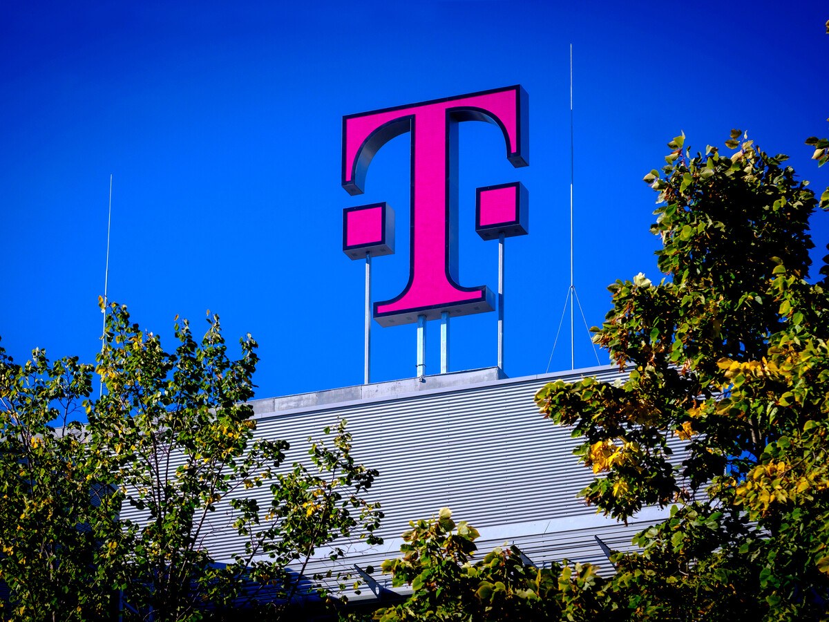 Deutsche Telekom logo is a bright pink capital T.