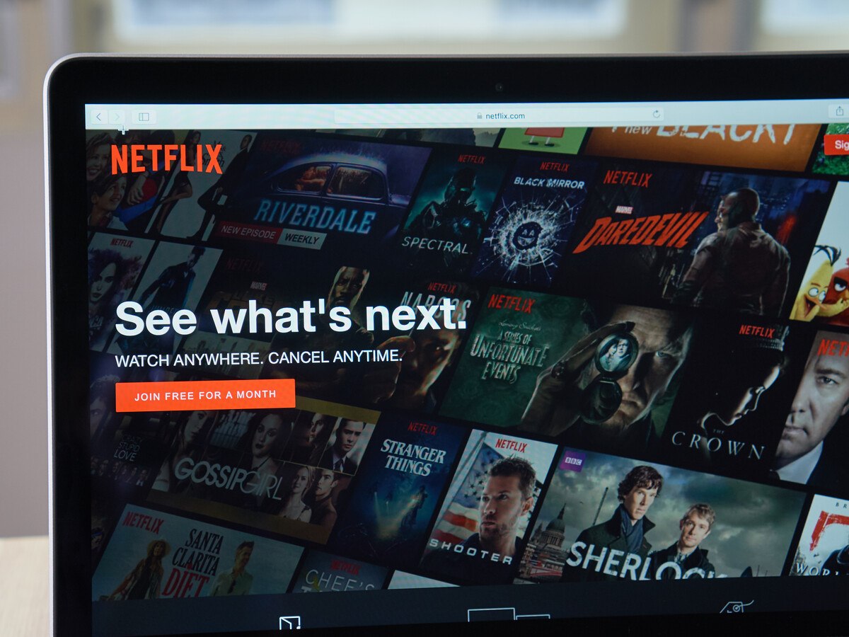 Netflix log in page on a laptop.